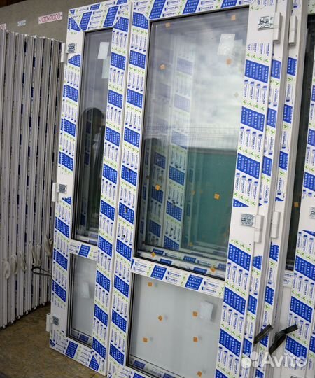 Пластиковые входные двери 90х210