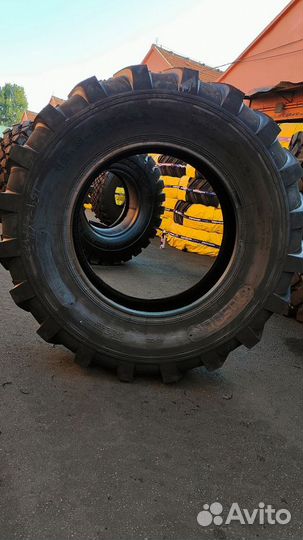 Шины на спецтехнику (29,5/28/80/16,9 14 PR)