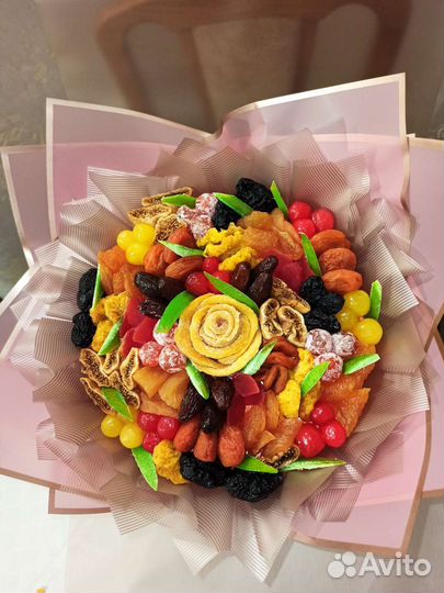 Съедобные букеты из сухофруктов