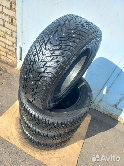 Nokian Tyres Hakkapeliitta 8 205/65 R16