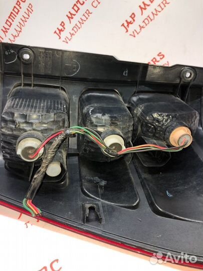 Фонарь задний левый Suzuki Grand Vitara J20A TD54W