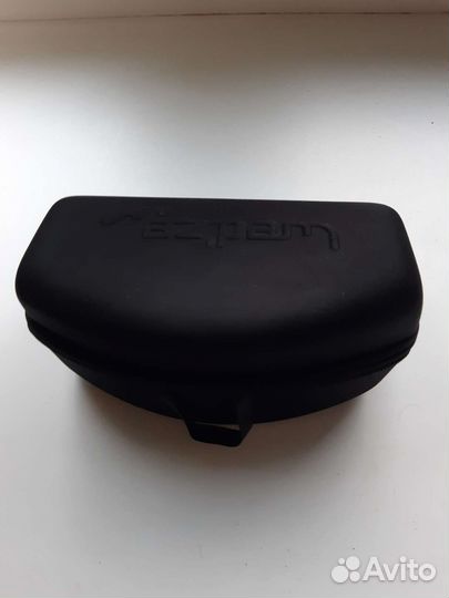 Очечник большой