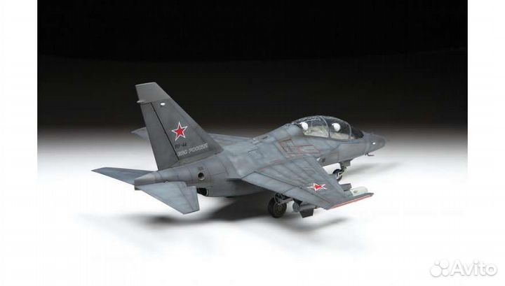 Сборные модели самолета як-130 (масштаб 1:48)