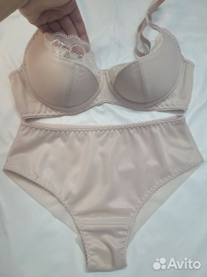 Комплект нижнего белья новый