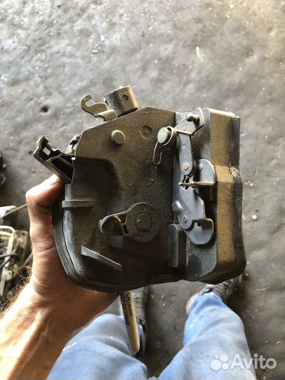 Замок двери е53