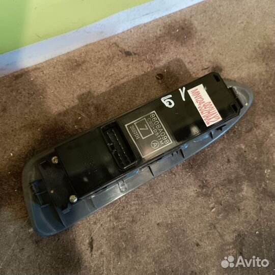 Блок стеклоподъёмника Mitsubishi lancer 9