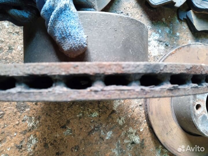 Бмв е39 тормоза без износа