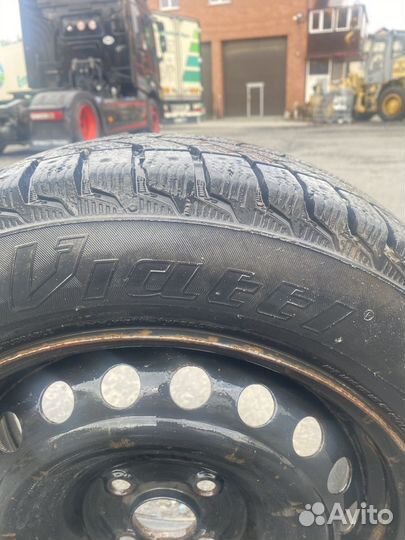 Viatti Brina Nordico V-522 185/65 R15 88T