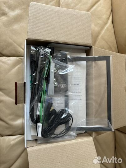 Автомагнитола 2 DIN Pioneer AVH-Z5250BT