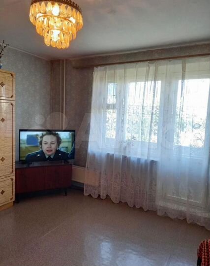 4-к. квартира, 82 м², 8/9 эт.