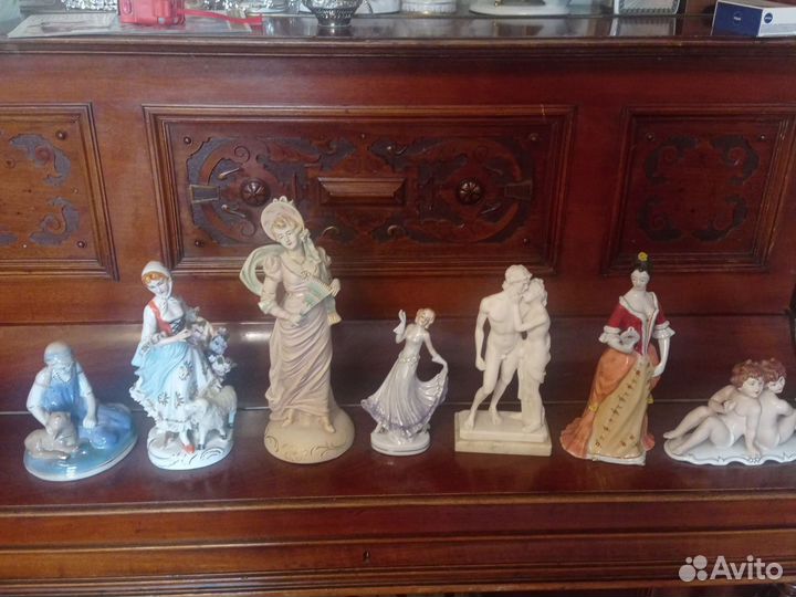 Статуэтка фарфор антик