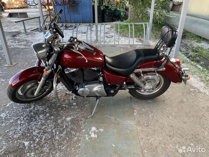 Honda VT1100C2 shadow sabre
