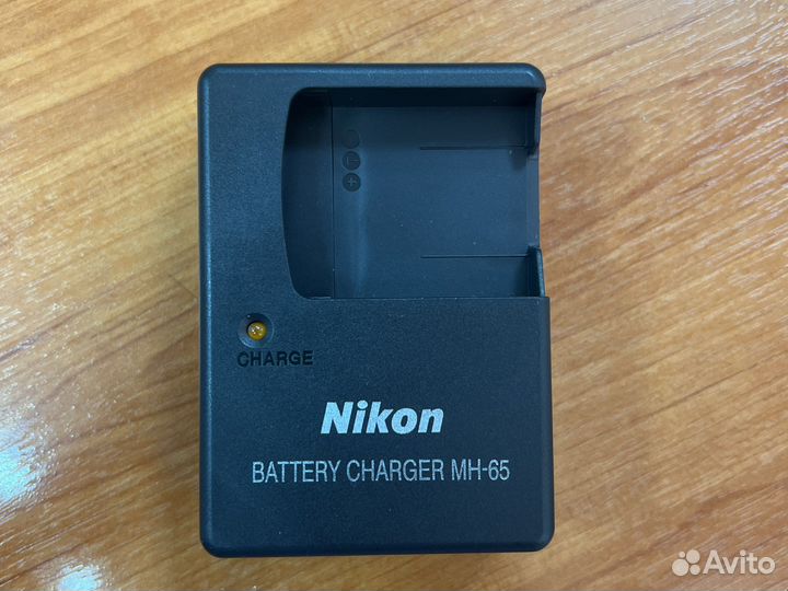 Nikon MH-65 (EN-EL12)