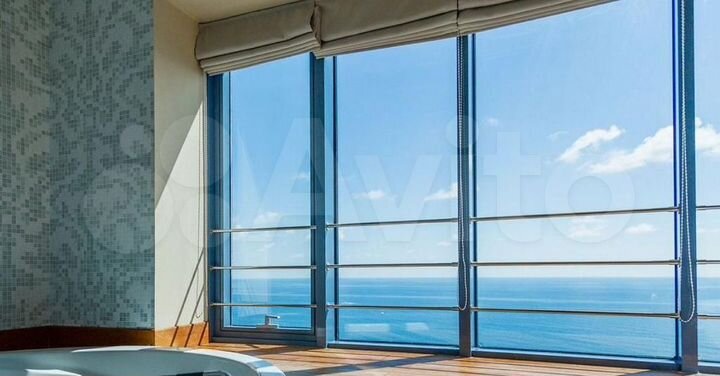 2-к. квартира, 150 м², 11/18 эт.