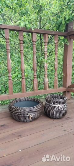 Кашпо для цветов из искусственного ротанга