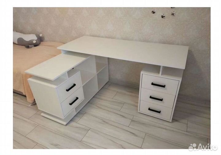 Стол компьютерный угловой 110*150 Белый