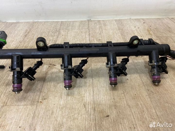 Топливная рампа в сборе Renault Megane 2 BM1R