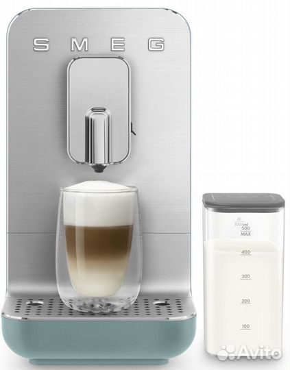 Автоматическая кофемашина smeg BCC13egmeu