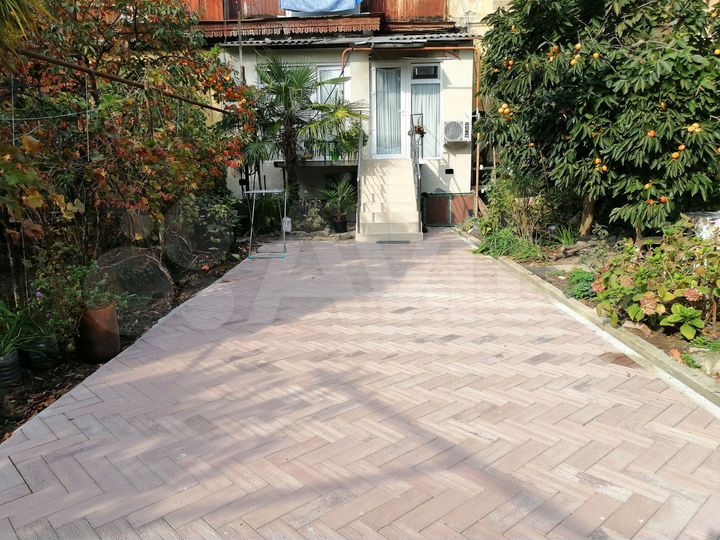 4-к. квартира, 62 м², 1/2 эт.