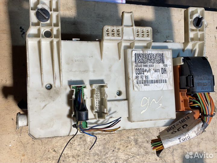 Блок Предохранителей Ford Focus 2