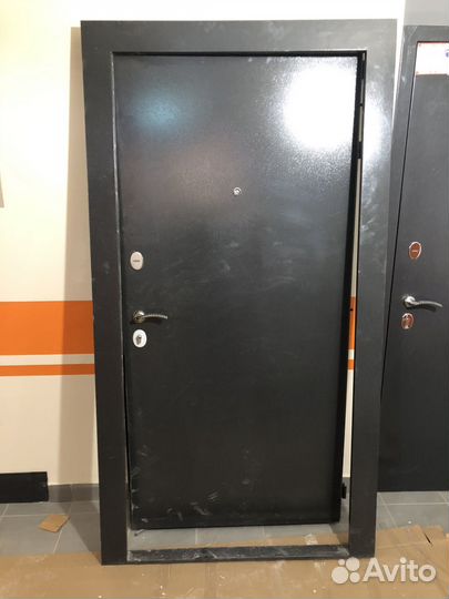 Дверь металлическая