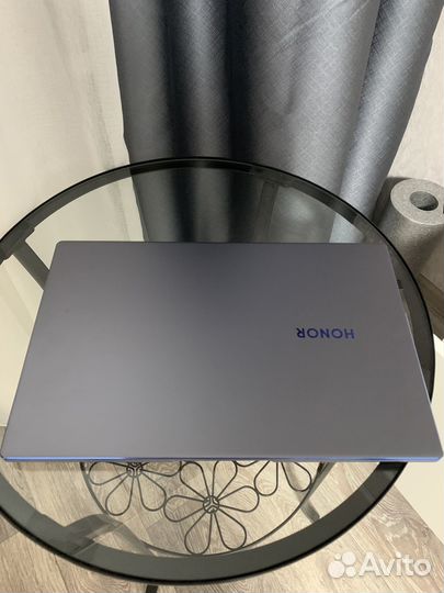 Ноутбук honor magicbook