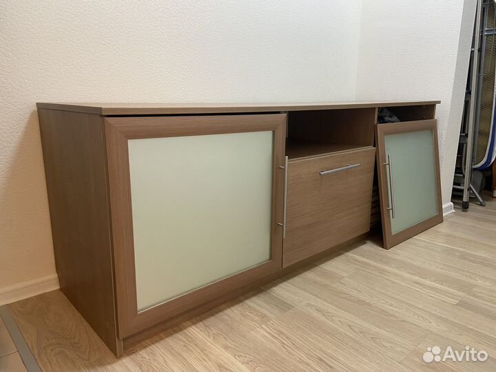 Тумба под телевизор