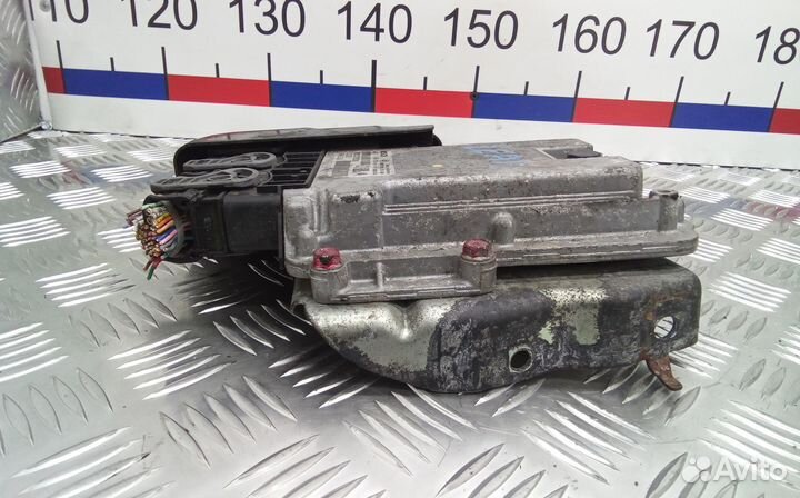 Блок управления двс citroen C-crosser 2008