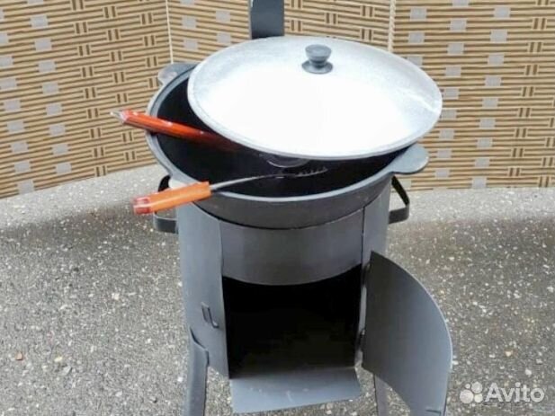 Казан + печь с трубой и дверцей