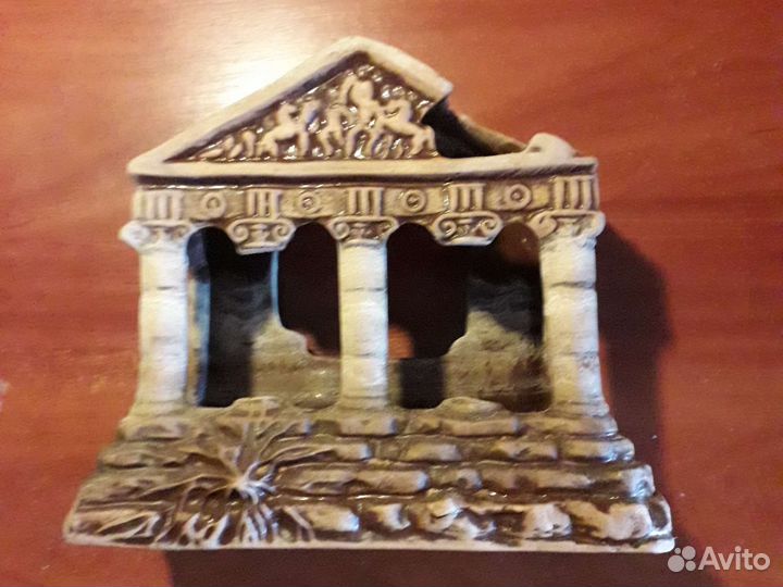 Украшения для аквариума