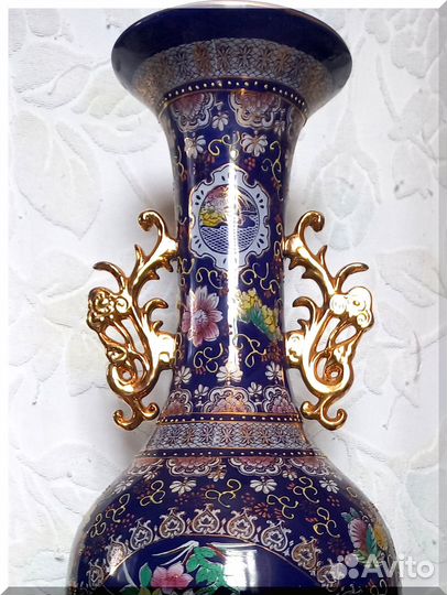 Ваза высокая напольная интерьерная. 80 см. Китай