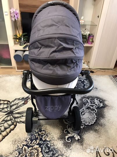 Коляска zippy 2 в 1