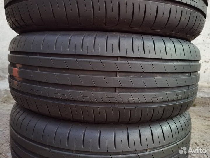 Goodyear EfficientGrip Performance 215/55 R17 94V