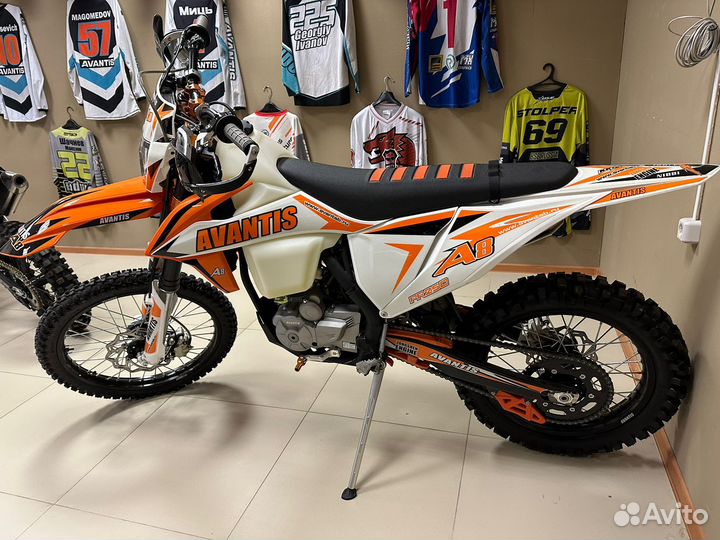Мотоцикл Avantis A8 250 (PR250/172FMM-5) KKE