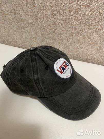 Кепка vans