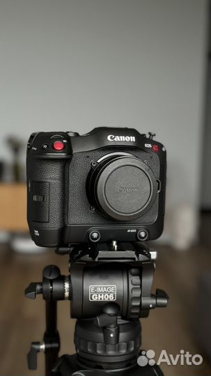 Canon eos c70