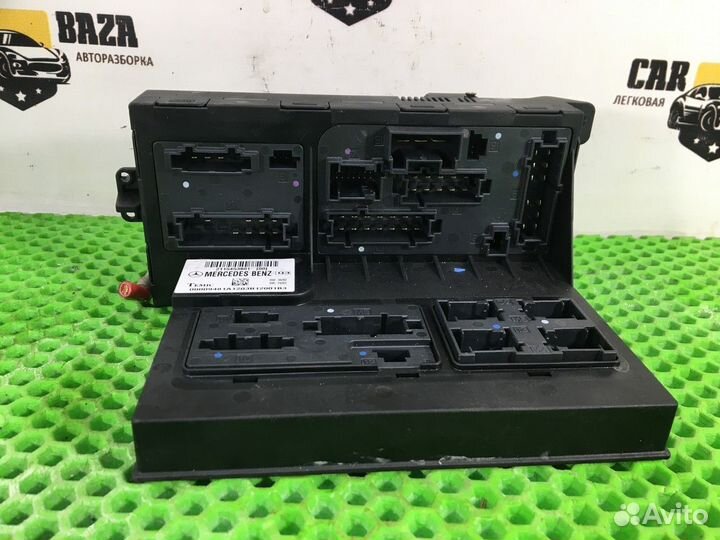 Блок предохранителей передний