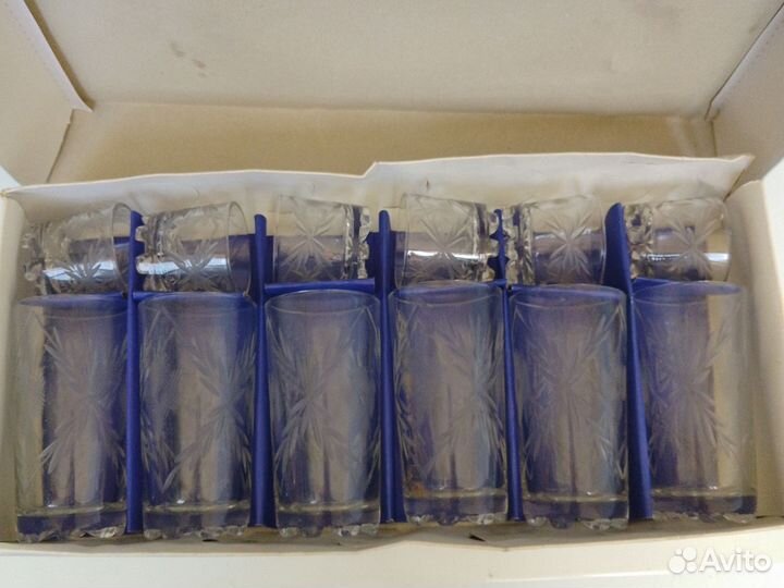 Набор стаканов и стопок