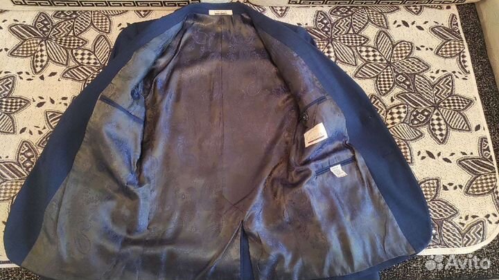 Продам мужской костюм