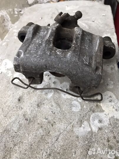 Суппорт задний левый форд фокус