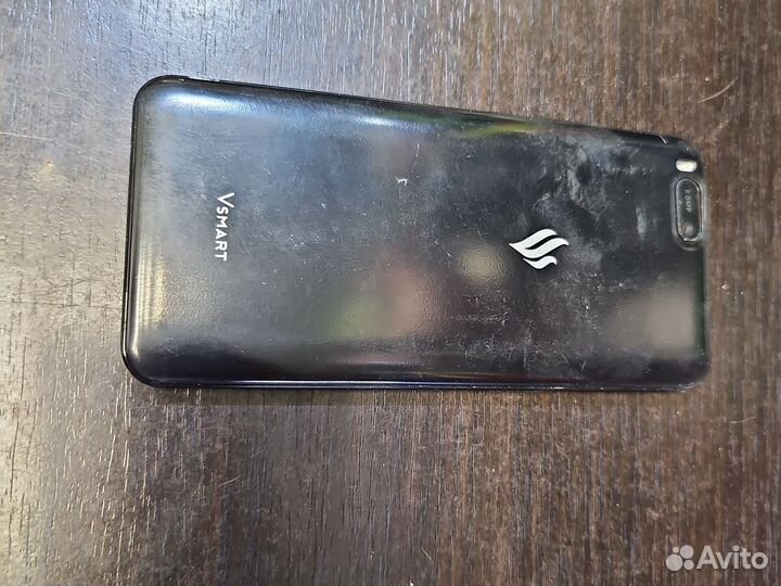 Телефон Vsmart V220B