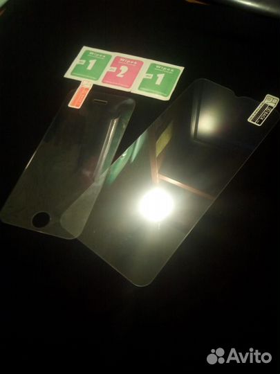 Защитное стекло iPhone 5 s