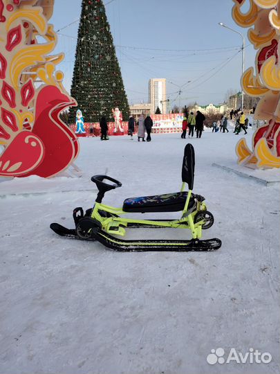 Детский снегокат на колесах бу