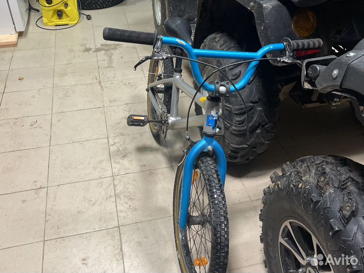Трюковой велосипед bmx Giant