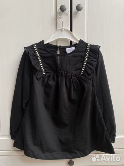 Блузка черная Zara 104