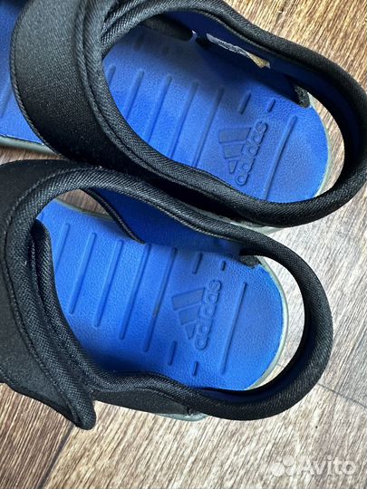 Босоножки Adidas 34