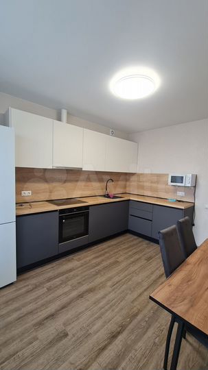 2-к. квартира, 65 м², 17/17 эт.