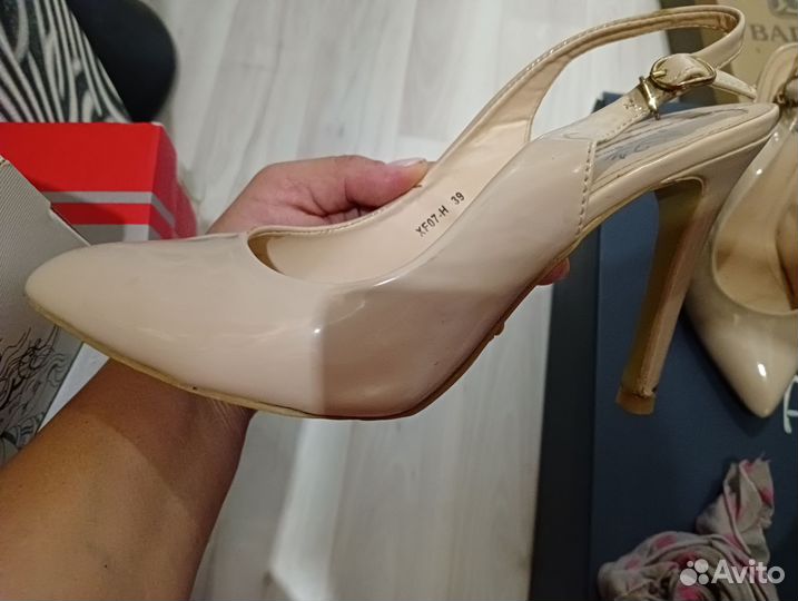 Босоножки женские 38 размер