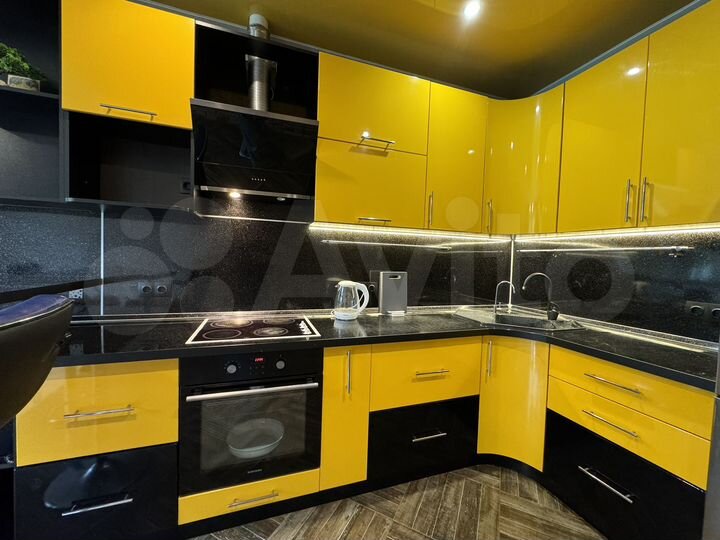 2-к. квартира, 40 м², 1/7 эт.