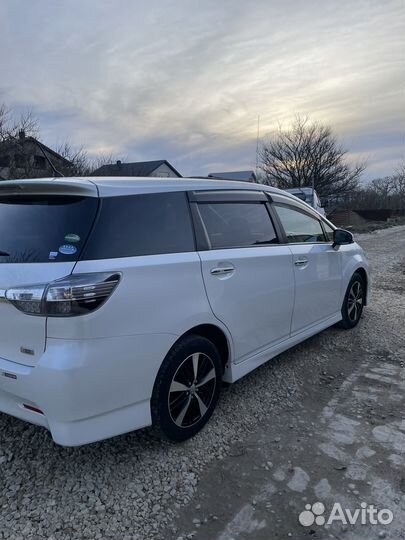 Toyota Wish 1.8 CVT, 2016, 109 000 км